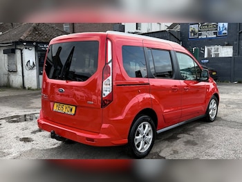 Used Ford Tourneo Connect 2015 for sale - 78269984: Photo