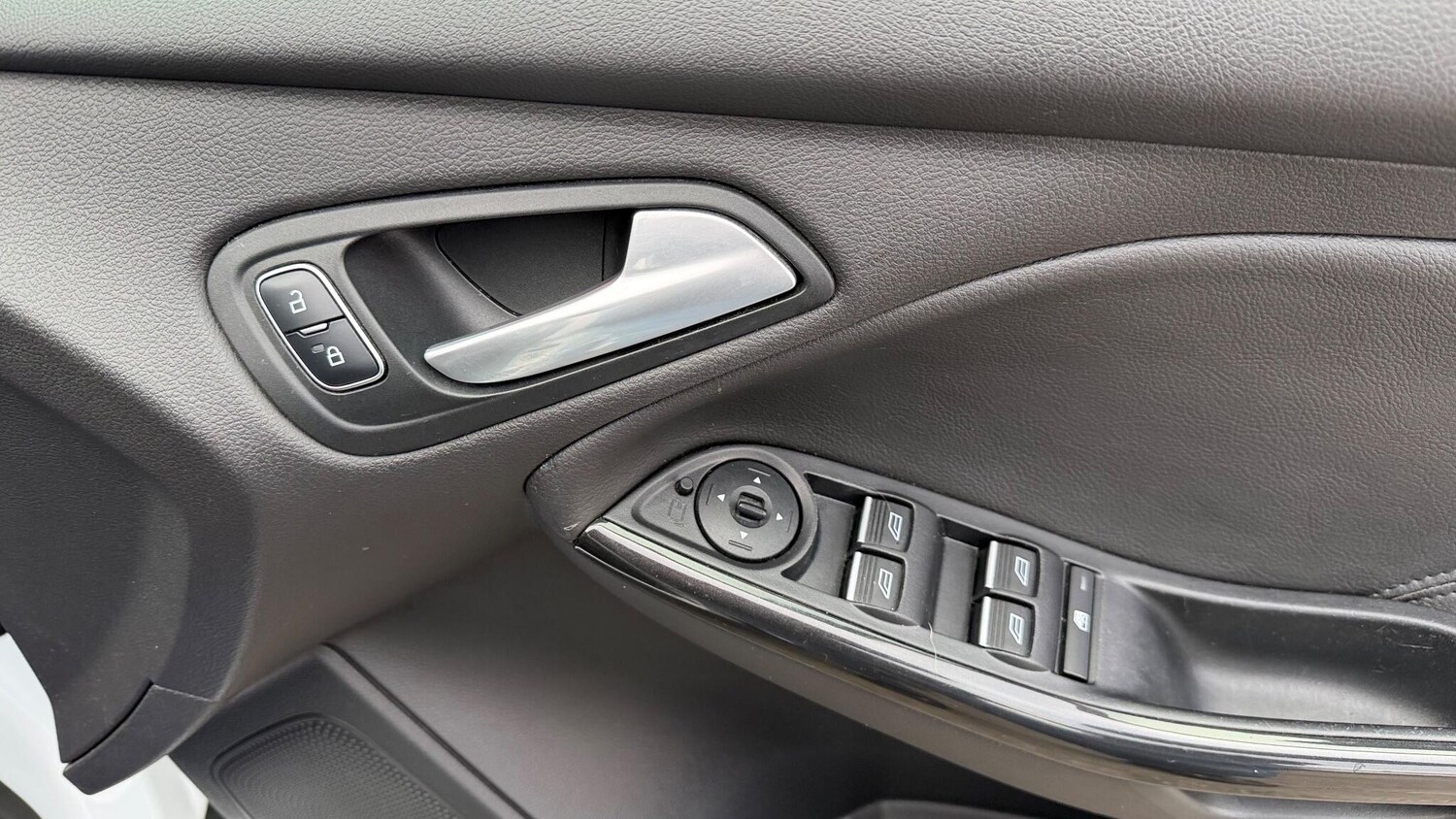 Used Ford Focus 2015 for sale - 76229364: Photo 29