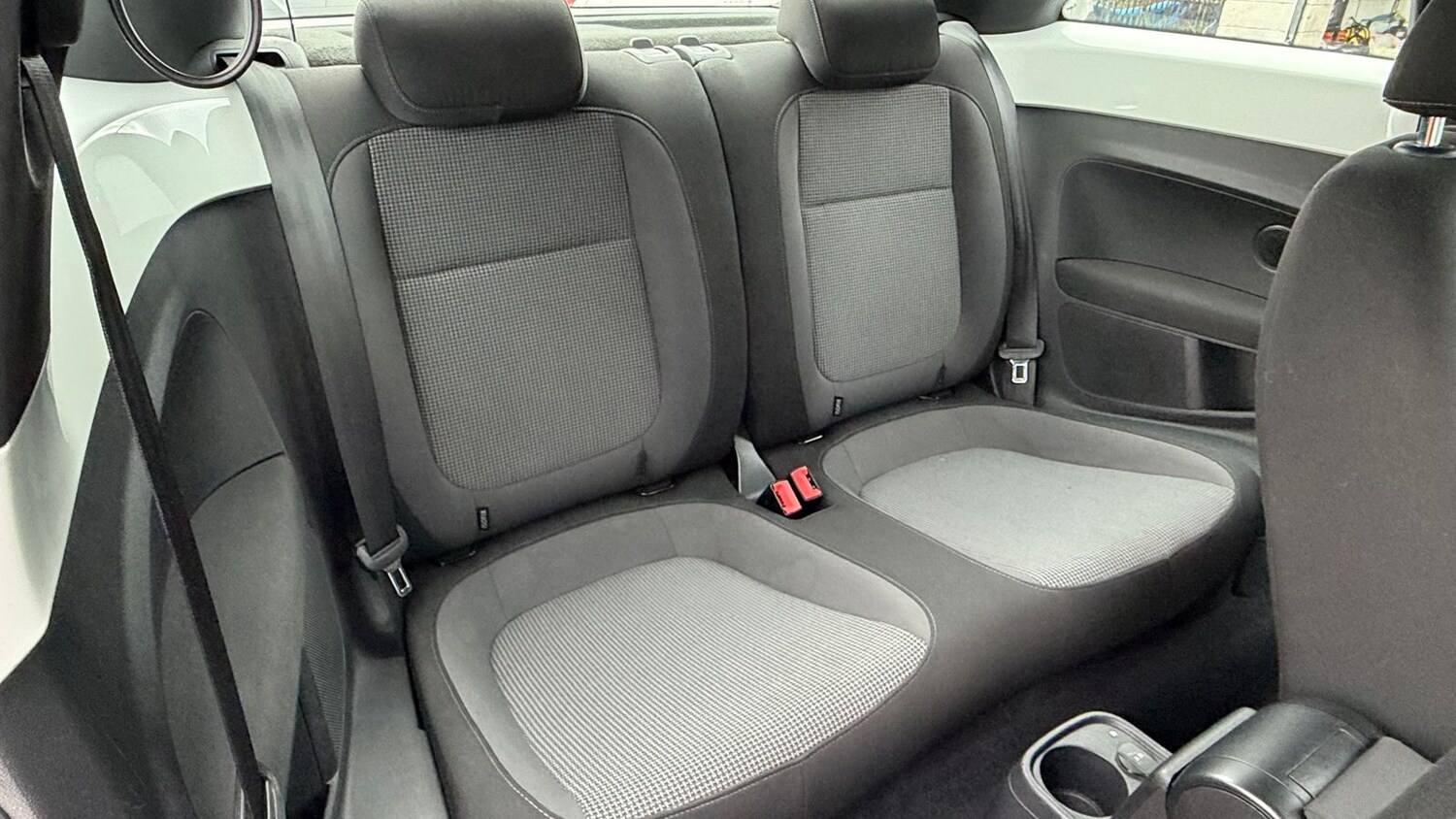 Used Volkswagen Beetle 2014 for sale - 77648224: Photo 20