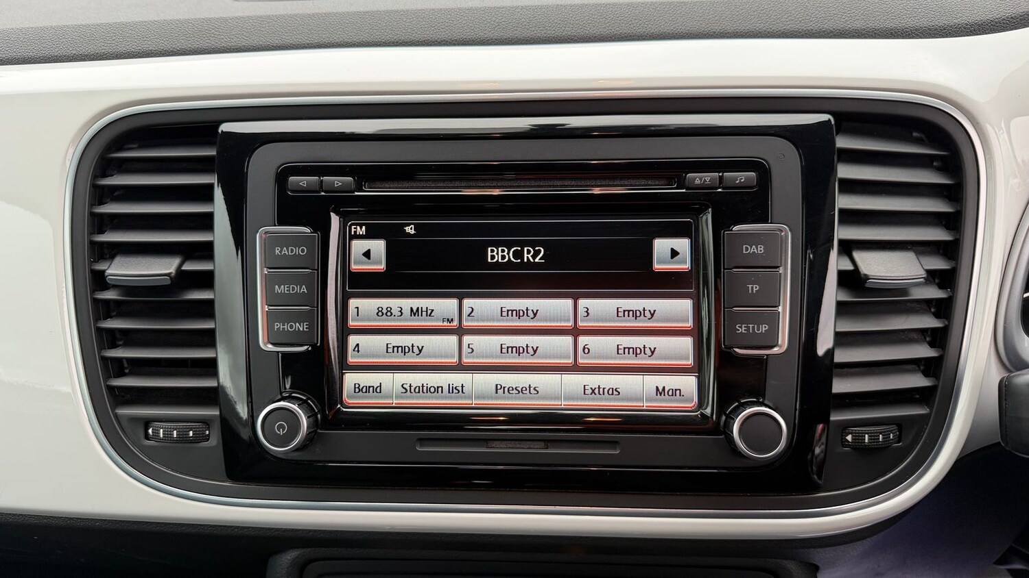 Used Volkswagen Beetle 2014 for sale - 77648224: Photo 21