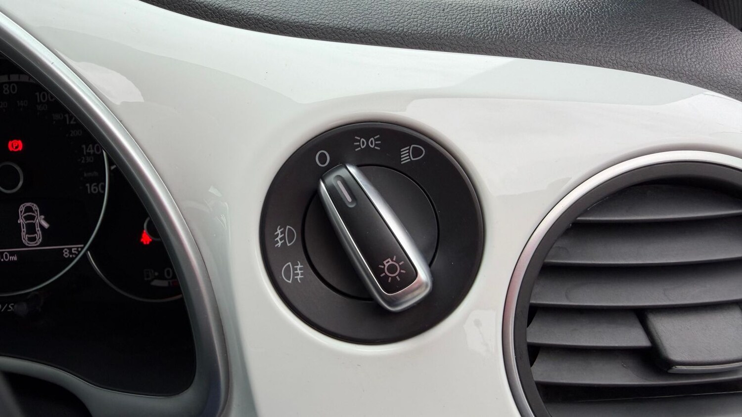 Used Volkswagen Beetle 2014 for sale - 77648224: Photo 26