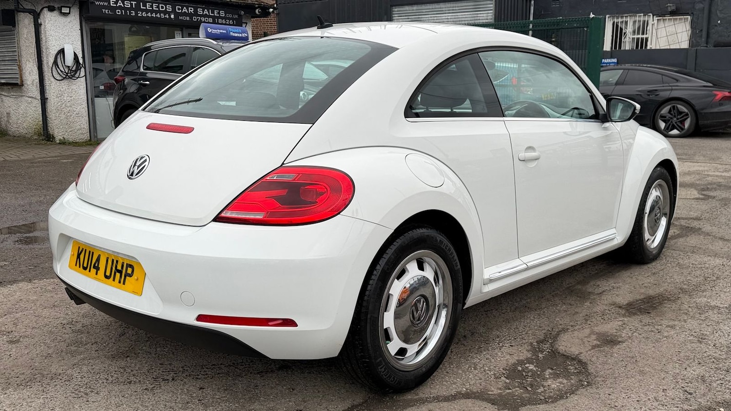 Used Volkswagen Beetle 2014 for sale - 77648224: Photo 3