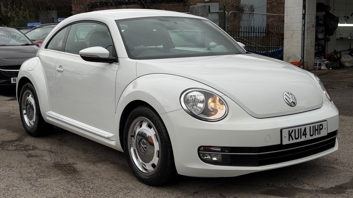 Used Volkswagen Beetle 2014 for sale - 77648224: Photo 30