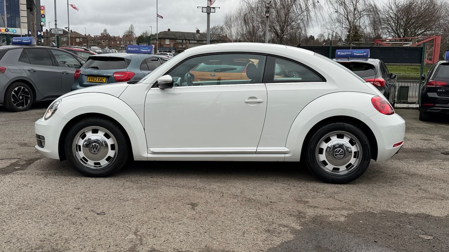 Used Volkswagen Beetle 2014 for sale - 77648224: Photo 6