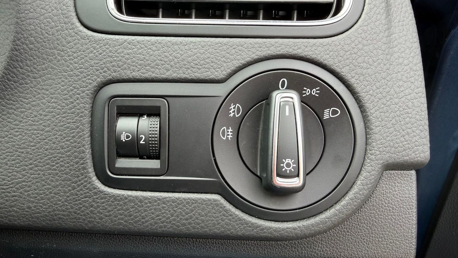 Used Volkswagen Polo 2016 for sale - 77726237: Photo 26