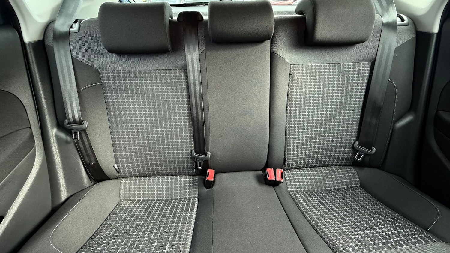 Used Volkswagen Polo 2016 for sale - 77726237: Photo 31