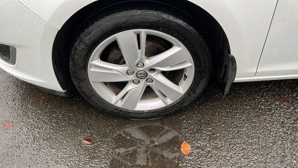 Used Vauxhall Astra 2014 for sale - 76942757: Photo 6