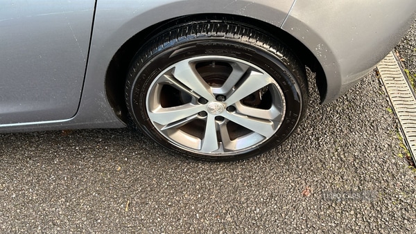 Used Peugeot 308 2014 for sale - 76743804: Photo 10