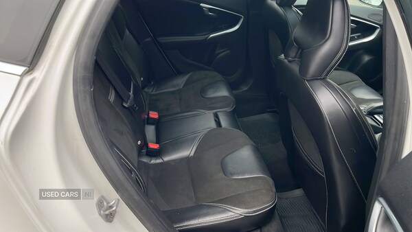 Used Volvo V40 2015 for sale - 76284825: Photo 15