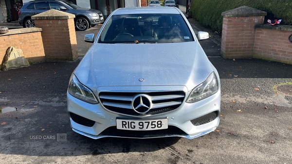 Used Mercedes-Benz E Class 2013 for sale - 76381415: Photo 2