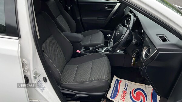 Used Toyota Auris 2014 for sale - 75494435: Photo 11