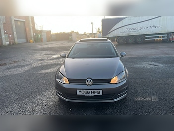 Used Volkswagen Golf 2017 for sale - 78613320: Photo