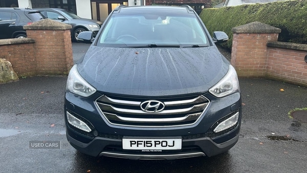 Used Hyundai Santa Fe 2015 for sale - 76500276: Photo 2