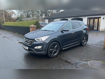 Used Hyundai Santa Fe 2015 for sale - 76500276: Photo