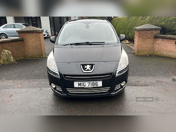 Used Peugeot 5008 2013 for sale - 76759877: Photo