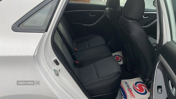 Used Hyundai i30 2014 for sale - 77401022: Photo 11