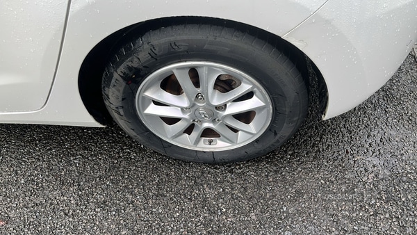 Used Hyundai i30 2014 for sale - 77401022: Photo 13