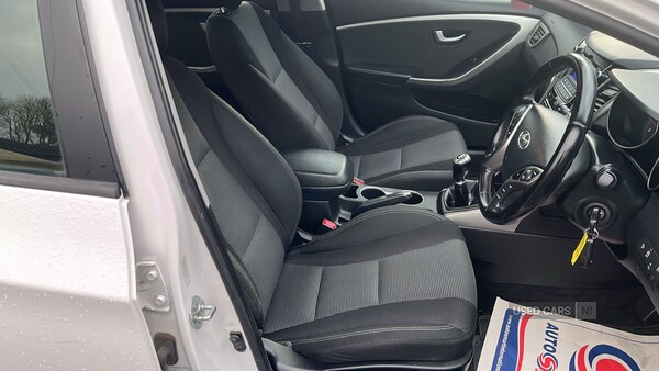 Used Hyundai i30 2014 for sale - 77401022: Photo 9