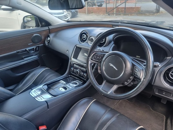 Used Jaguar XJ 2016 for sale - 75062449: Photo 11