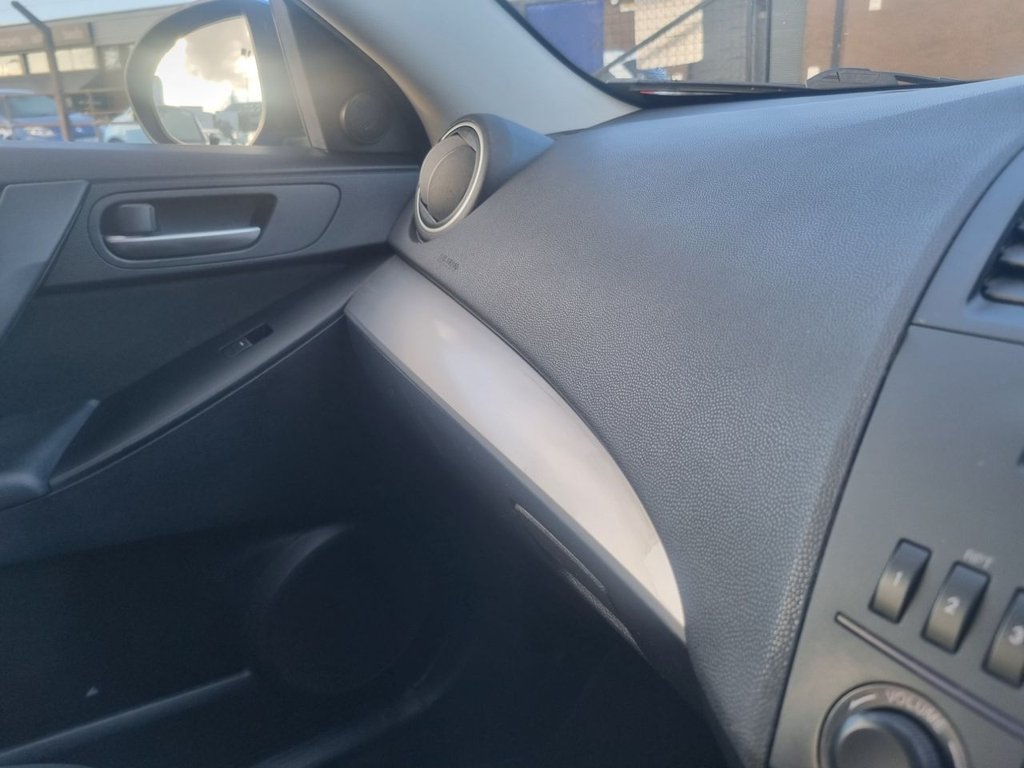 Used Mazda Mazda3 2009 for sale - 75659839: Photo 30