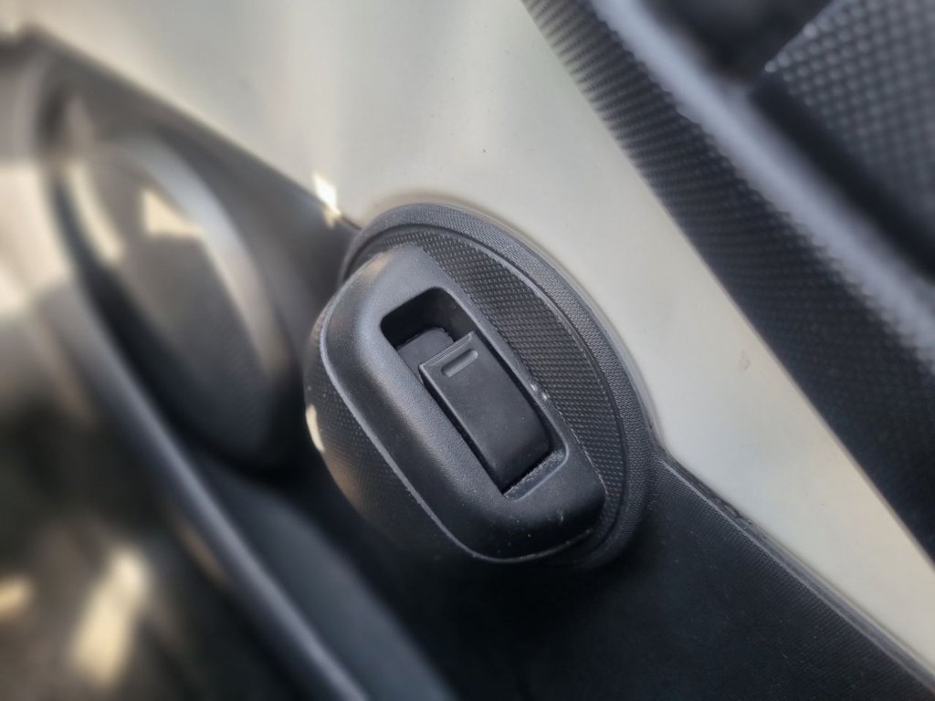 Used Toyota AYGO 2013 for sale - 77770472: Photo 14