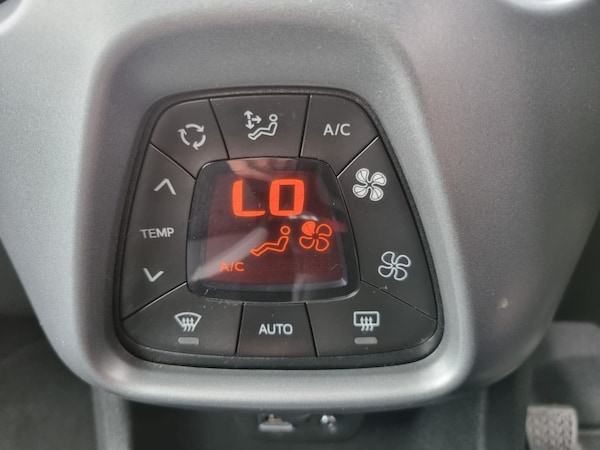 Used Toyota AYGO 2019 for sale - 68968671: Photo 27