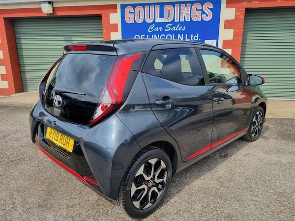 Used Toyota AYGO 2019 for sale - 68968671: Photo 6
