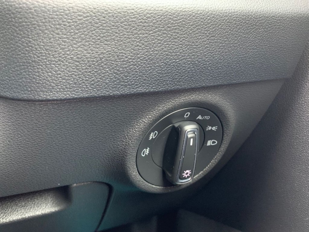 Used Skoda Karoq 2021 for sale - 76235365: Photo 27