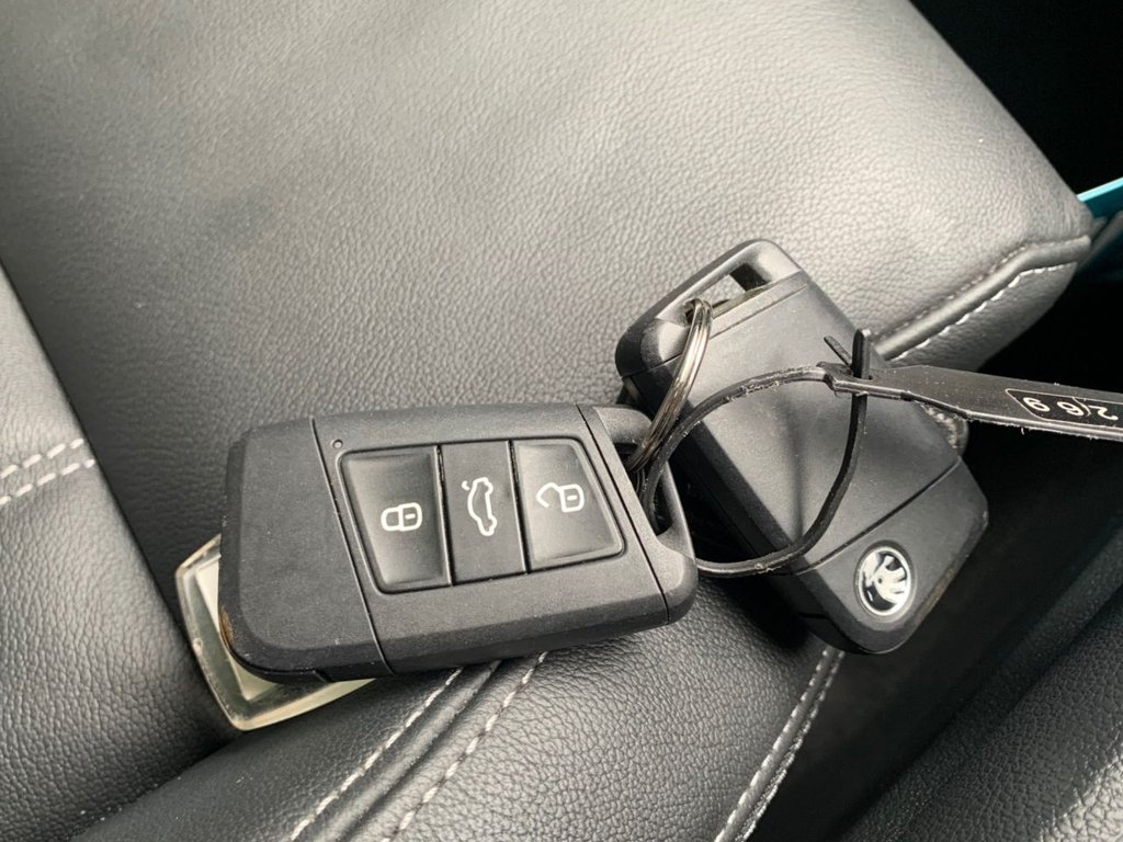 Used Skoda Karoq 2021 for sale - 76235365: Photo 48