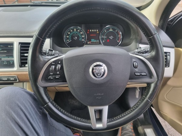 Used Jaguar XF 2012 for sale - 76229037: Photo 14