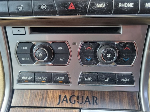 Used Jaguar XF 2012 for sale - 76229037: Photo 26