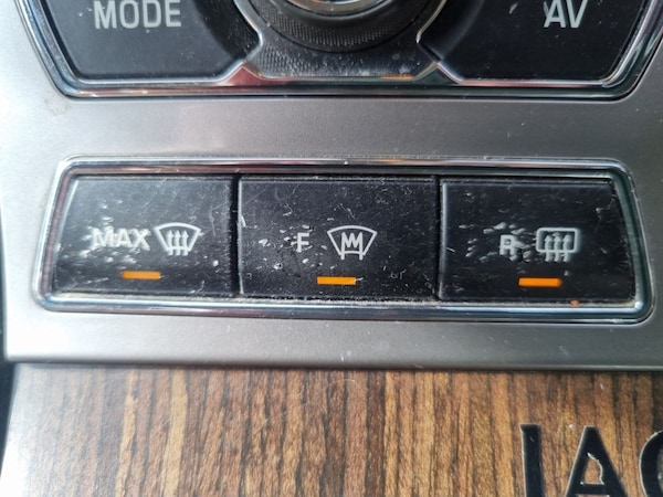 Used Jaguar XF 2012 for sale - 76229037: Photo 27