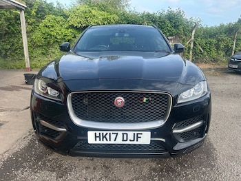 Used Jaguar F-Pace 2017 for sale - 78530186: Photo