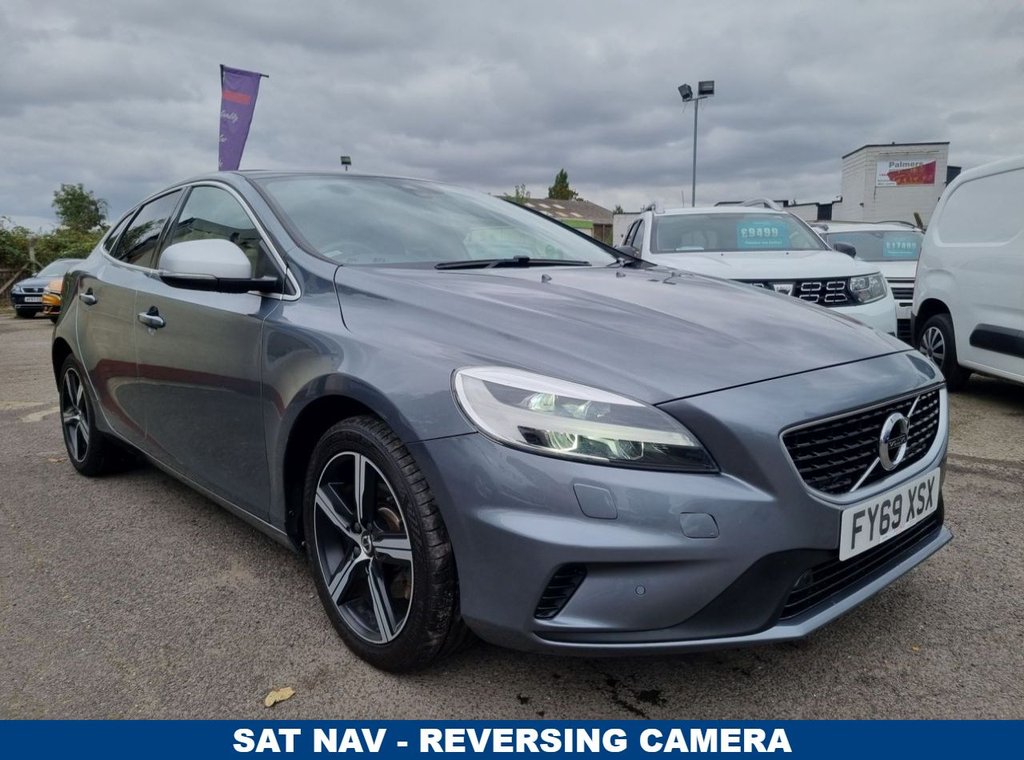 Used Volvo V40 2019 for sale - 77200010: Photo 1