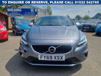 Used Volvo V40 2019 for sale - 77200010: Photo
