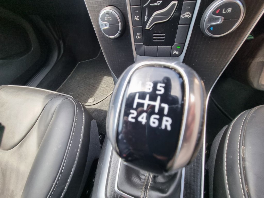 Used Volvo V40 2019 for sale - 77200010: Photo 37