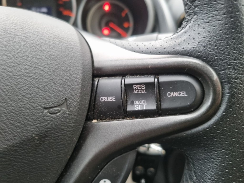 Used Honda Jazz 2014 for sale - 77200545: Photo 14