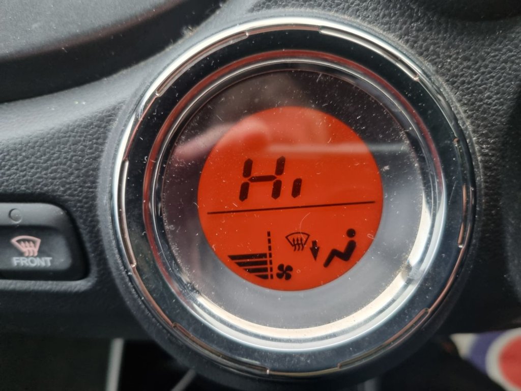 Used Honda Jazz 2014 for sale - 77200545: Photo 20