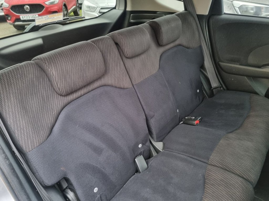 Used Honda Jazz 2014 for sale - 77200545: Photo 23