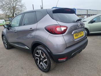 Used Renault Captur 2019 for sale - 77825981: Photo