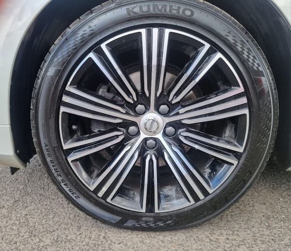 Used Volvo V60 2018 for sale - 75253334: Photo 40