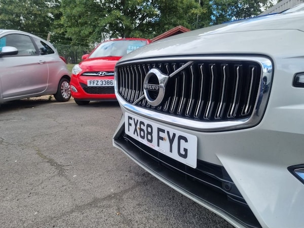 Used Volvo V60 2018 for sale - 75253334: Photo 42