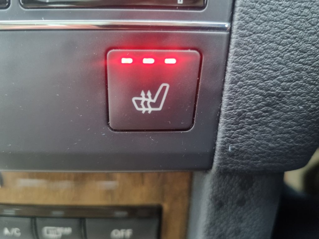 Used Mercedes-Benz E Class 2009 for sale - 77770469: Photo 27