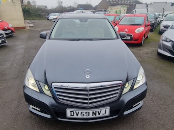 Used Mercedes-Benz E Class 2009 for sale - 77770469: Photo