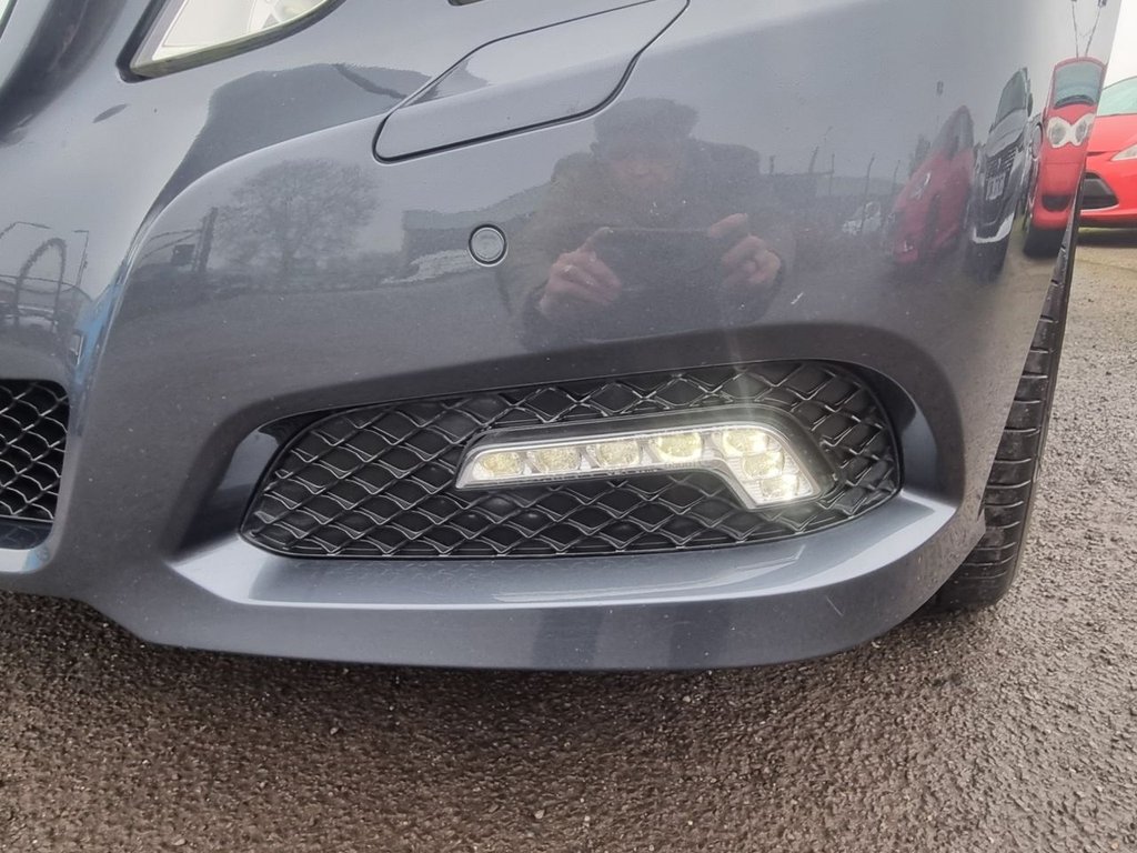 Used Mercedes-Benz E Class 2009 for sale - 77770469: Photo 42