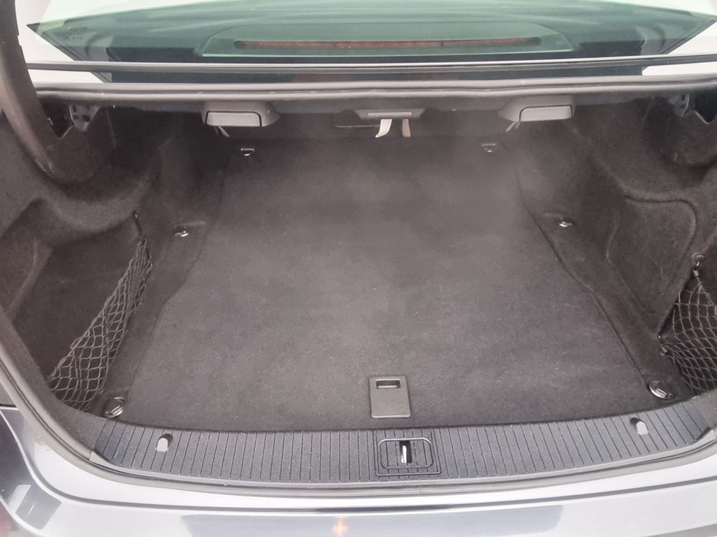 Used Mercedes-Benz E Class 2009 for sale - 77770469: Photo 7