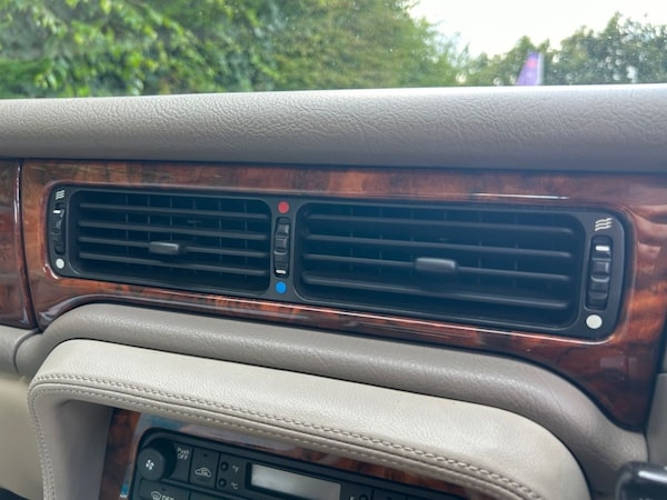 Used Jaguar XJ 1997 for sale - 72350415: Photo 19