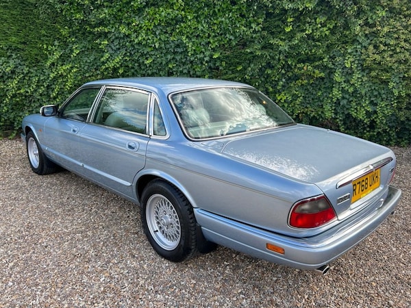 Used Jaguar XJ 1997 for sale - 72350415: Photo 5