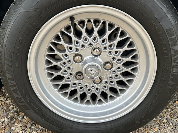 Used Jaguar XJ 1997 for sale - 72350415: Photo 8