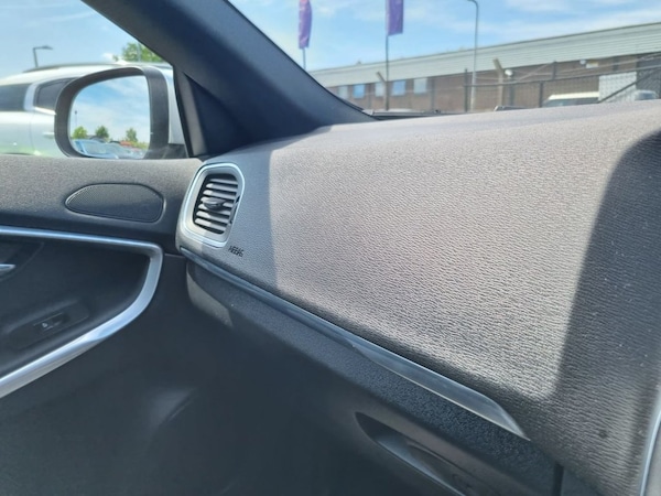 Used Volvo V40 2019 for sale - 75062742: Photo 43